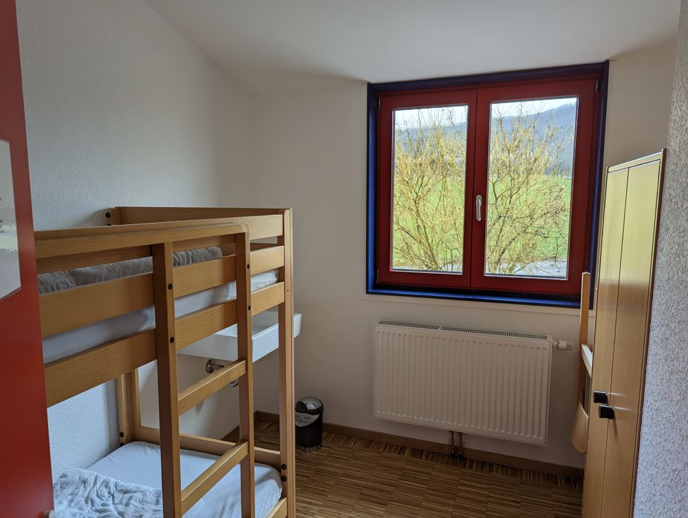 Kleines Zimmer mit Etagenbett